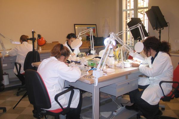 materiale qelqi (6)