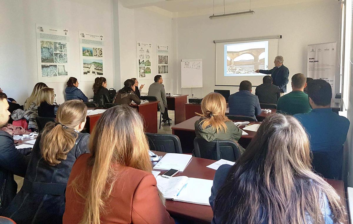 Kurs trajnimi kombetare Analize Strukturore (3)